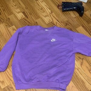 Youth Nike M Lavender Crewneck Sweatshirt